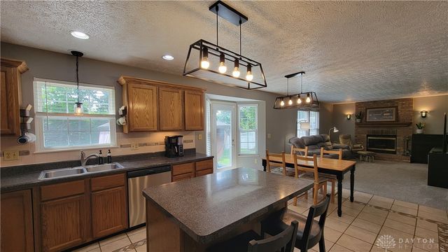 5992 Mount Royal Drive, Clayton, OH 45315