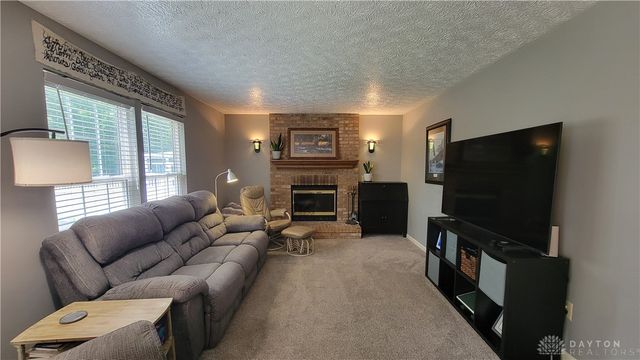 5992 Mount Royal Drive, Clayton, OH 45315
