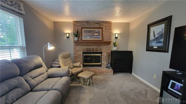5992 Mount Royal Drive, Clayton, OH 45315