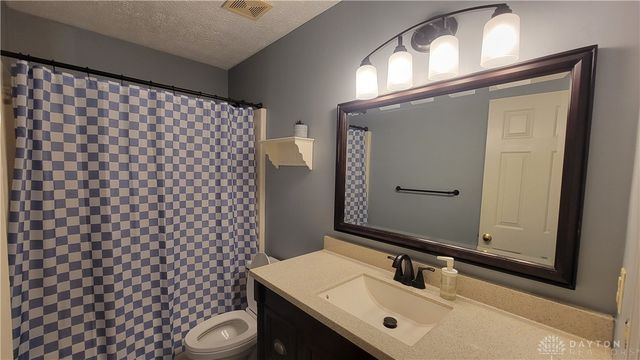 5992 Mount Royal Drive, Clayton, OH 45315