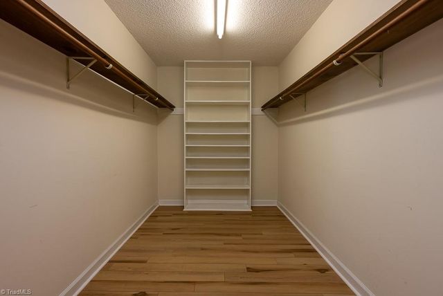 1349 Brookwood Drive, Winston-salem, NC 27106