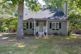 1349 Brookwood Drive, Winston-salem, NC 27106