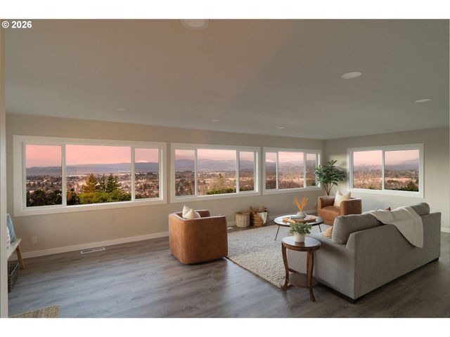 55 Sw LOVHAR Dr, Gresham, OR 97080