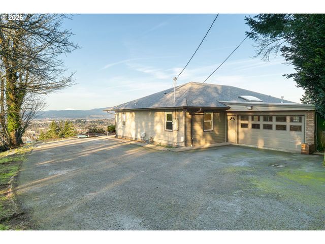 55 Sw LOVHAR Dr, Gresham, OR 97080