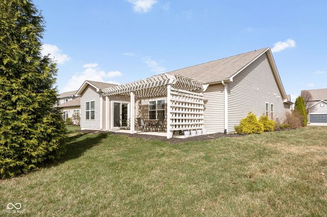 865 Burntwood Way, Westfield, IN 46074