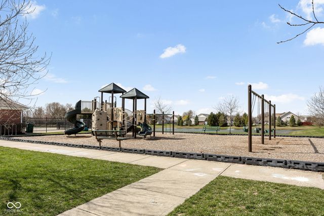 865 Burntwood Way, Westfield, IN 46074