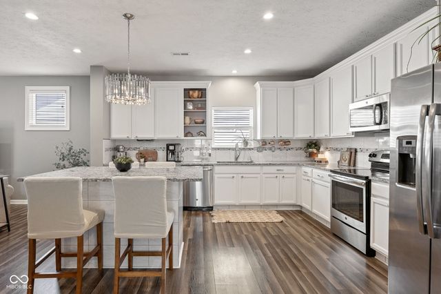 865 Burntwood Way, Westfield, IN 46074