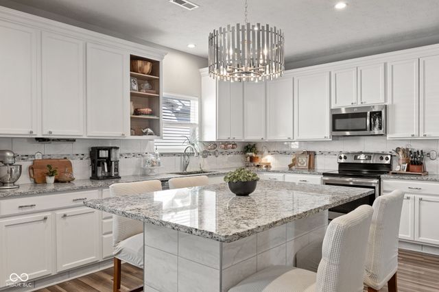 865 Burntwood Way, Westfield, IN 46074