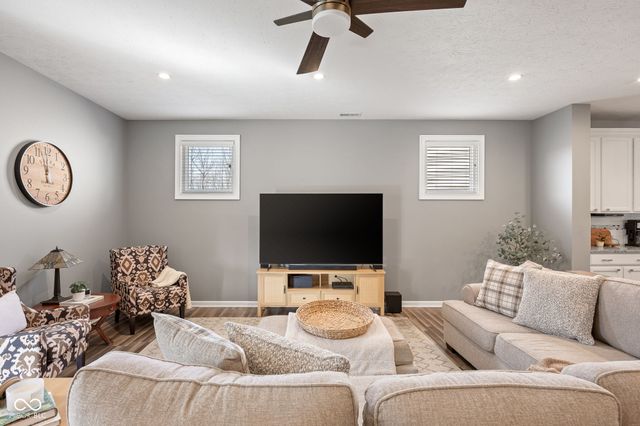 865 Burntwood Way, Westfield, IN 46074