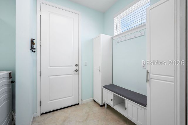 776 St. Somewhere Dr, Hardeeville, SC 29927