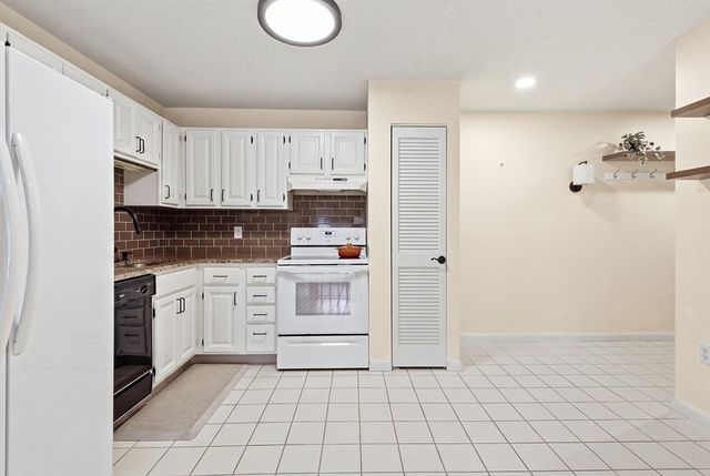 160 Burkhall St 308, Weymouth, MA 02190