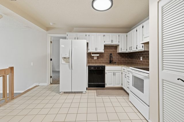 160 Burkhall St 308, Weymouth, MA 02190