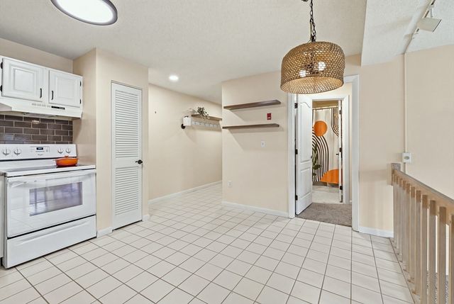 160 Burkhall St 308, Weymouth, MA 02190