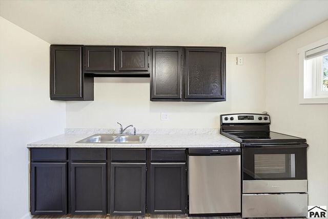 609 E 3rd St, Pueblo, CO 81001