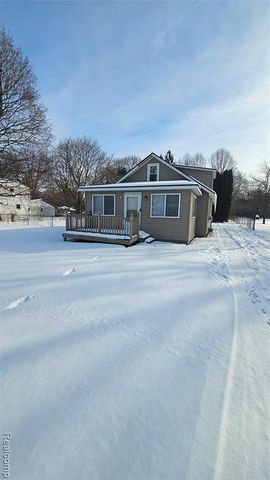4392 E Coldwater Road, Flint, MI 48506
