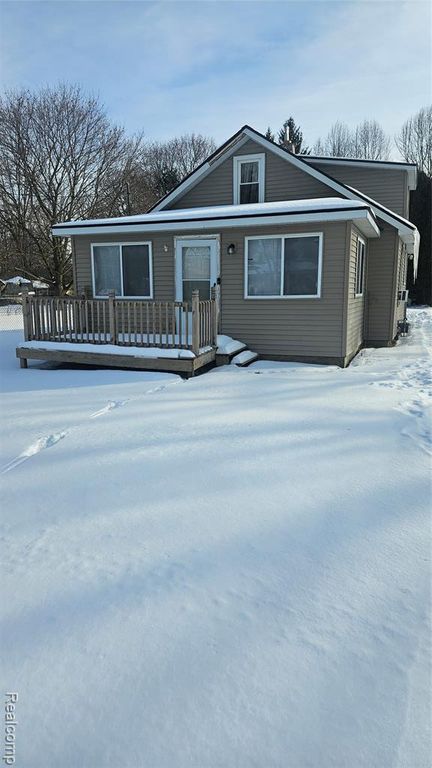 4392 E Coldwater Road, Flint, MI 48506