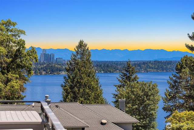 1810 Madrona Drive, Seattle, WA 98122