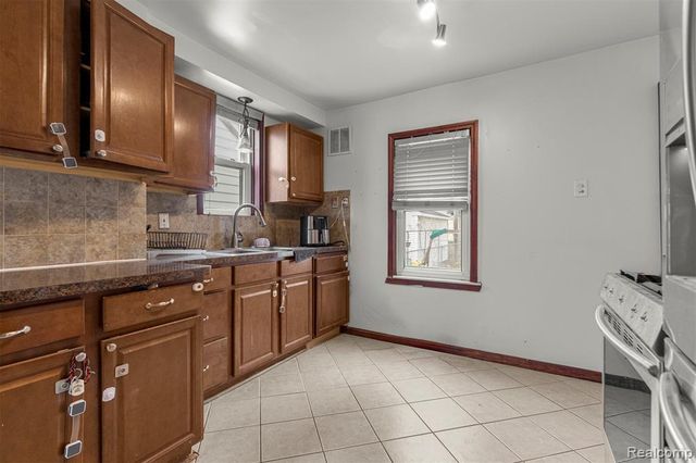 6130 Steadman Street, Dearborn, MI 48126