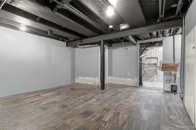 6130 Steadman Street, Dearborn, MI 48126