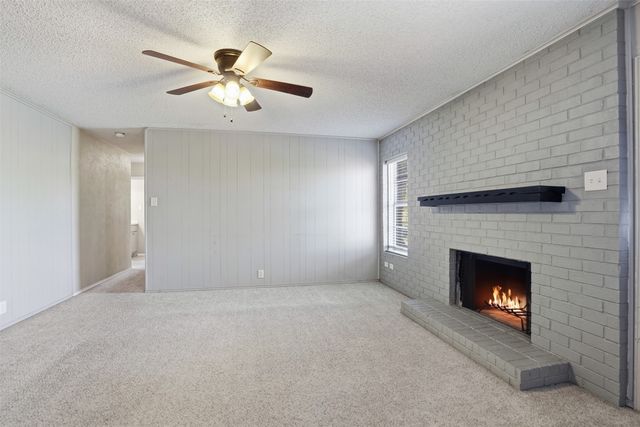 2026 Pebblecreek Drive, Cleburne, TX 76033