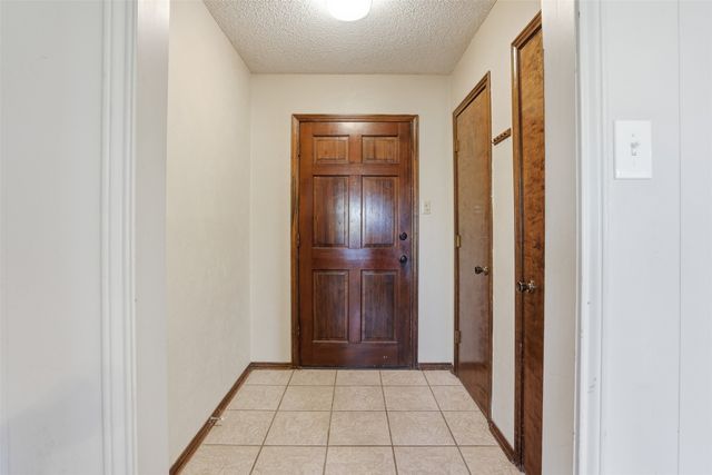 2026 Pebblecreek Drive, Cleburne, TX 76033