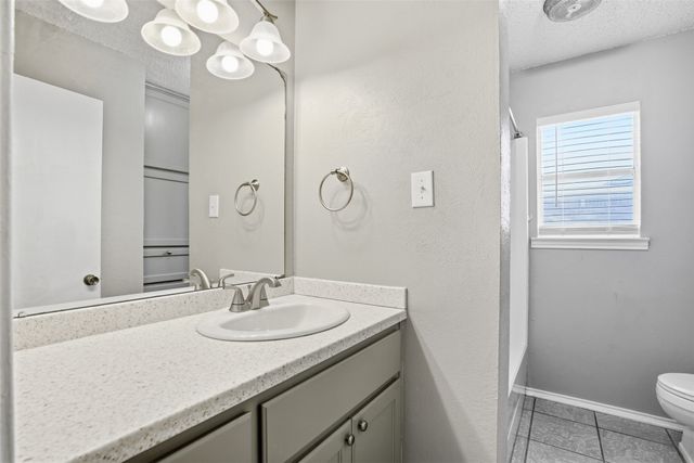 2026 Pebblecreek Drive, Cleburne, TX 76033