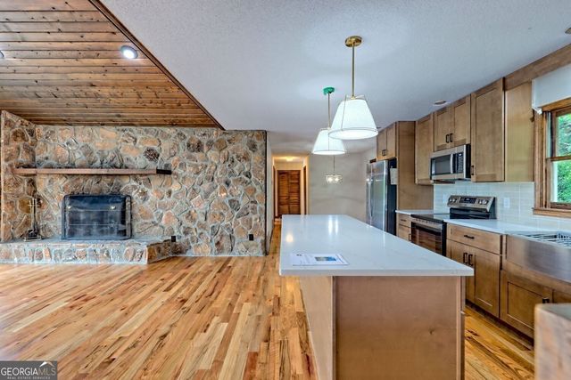 156 Tahoe Lane, Dillard, GA 30537