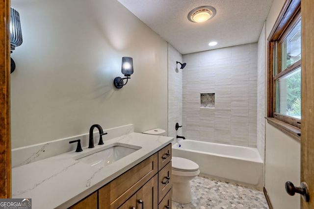 156 Tahoe Lane, Dillard, GA 30537