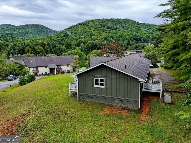 156 Tahoe Lane, Dillard, GA 30537