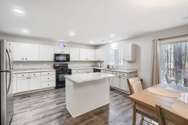 7583 Waverly Loop, Fairburn, GA 30213