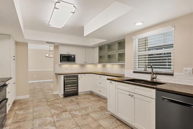 6249 MURIWOOD COURT, Sarasota, FL 34243