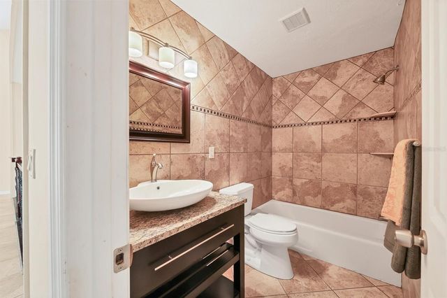 6249 MURIWOOD COURT, Sarasota, FL 34243