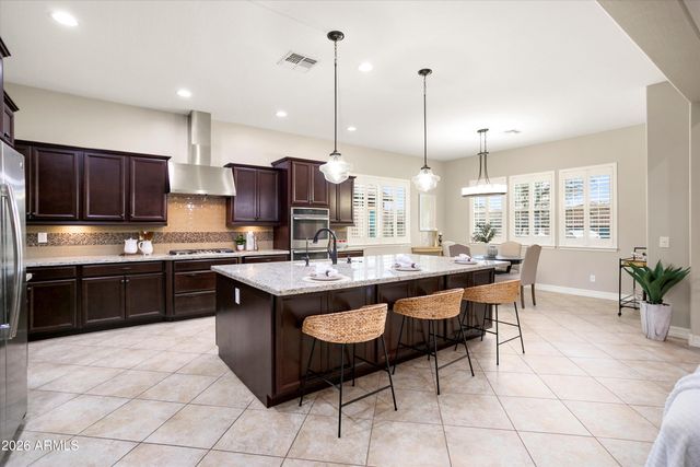 20979 W COLLEGE Drive, Buckeye, AZ 85396