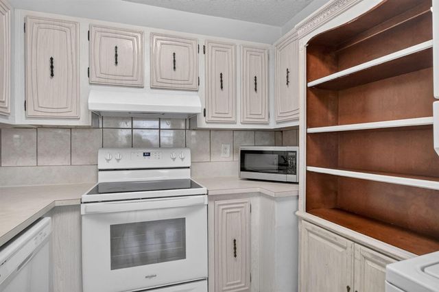 20923 Sedgewick Drive 386, Boca Raton, FL 33433