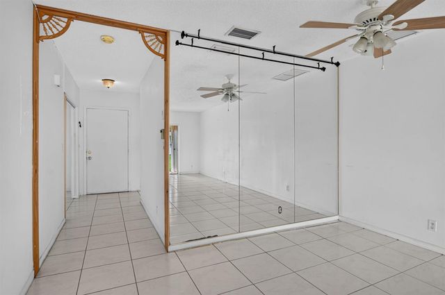 20923 Sedgewick Drive 386, Boca Raton, FL 33433