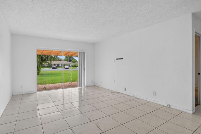 20923 Sedgewick Drive 386, Boca Raton, FL 33433