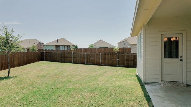 319 Sedalia Trail, Justin, TX 76247