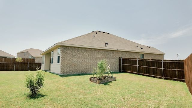 319 Sedalia Trail, Justin, TX 76247