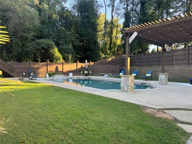 4548 Duncan Drive, Sugar Hill, GA 30518