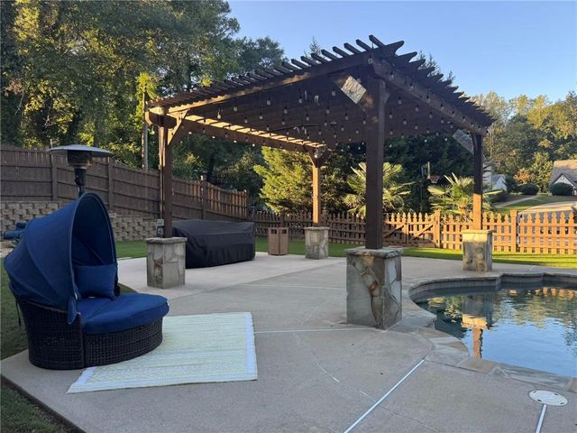 4548 Duncan Drive, Sugar Hill, GA 30518