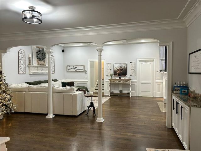 4548 Duncan Drive, Sugar Hill, GA 30518