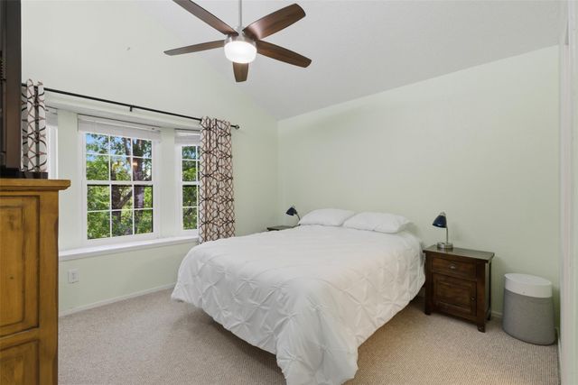 11901 Swearingen DR 24, Austin, TX 78758