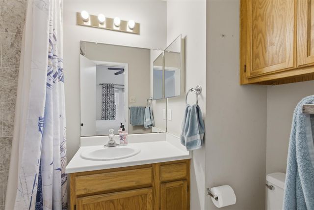 11901 Swearingen DR 24, Austin, TX 78758
