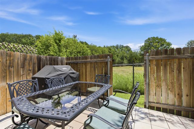 11901 Swearingen DR 24, Austin, TX 78758