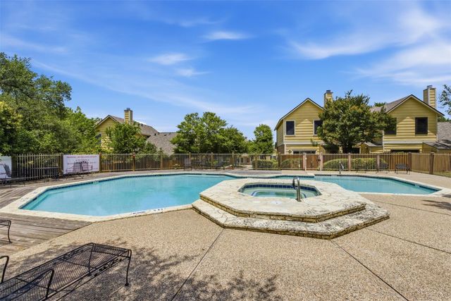 11901 Swearingen DR 24, Austin, TX 78758