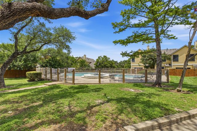 11901 Swearingen DR 24, Austin, TX 78758