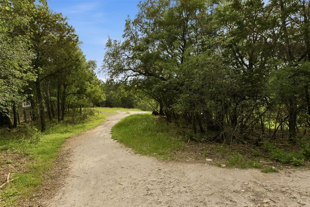 11901 Swearingen DR 24, Austin, TX 78758