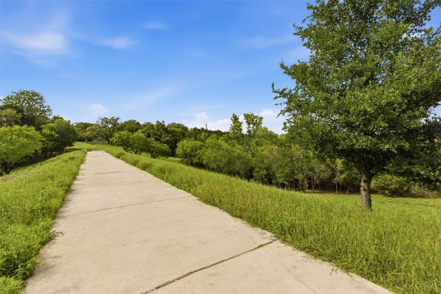 11901 Swearingen DR 24, Austin, TX 78758