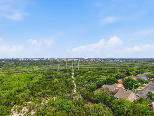 11901 Swearingen DR 24, Austin, TX 78758