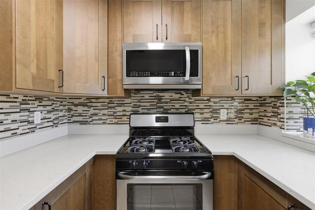 11901 Swearingen DR 24, Austin, TX 78758